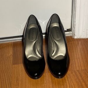 Kelly&Katie patent leather pumps